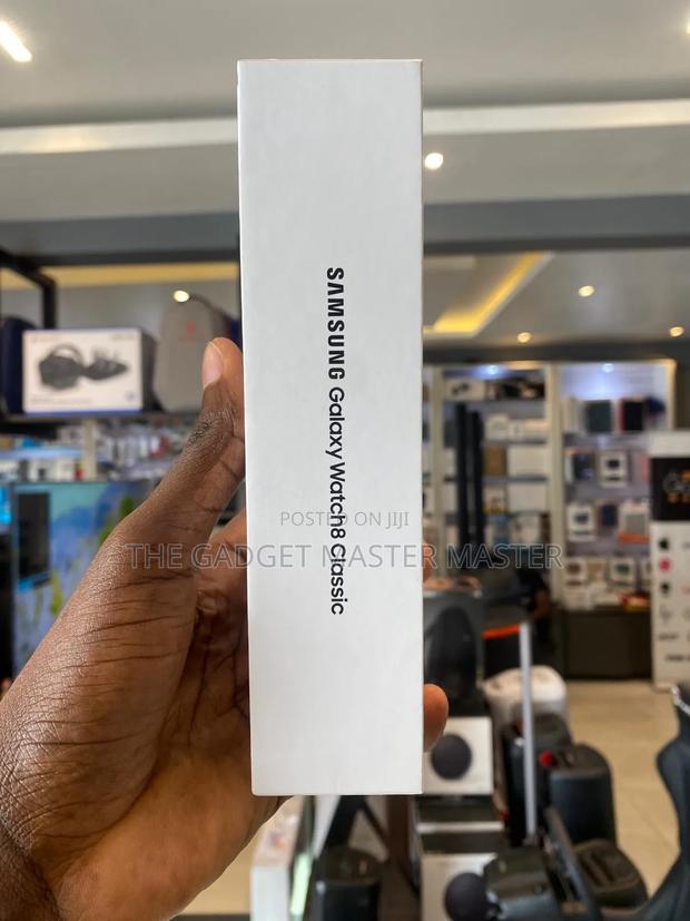 Samsung Galaxy Watch 8 Classic 46mm · Photo 2