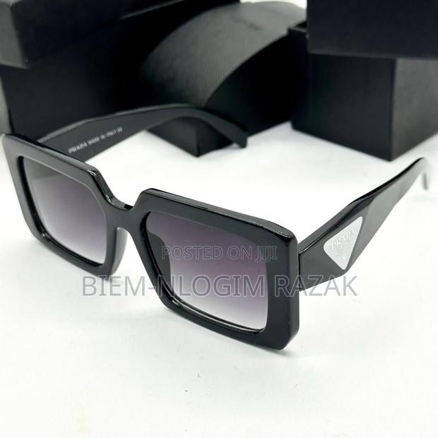 Topmost Quality Sunglasses Available in Stock · Photo 4