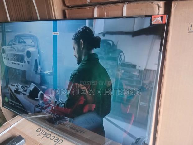 Realistic Colors, Smart Control — TCL 55” Google Tv · Photo 1