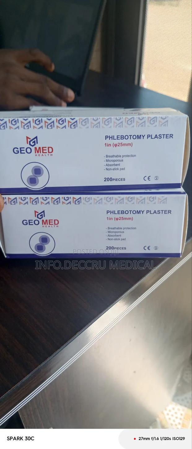 Phlebotomy Wound Plaster · Photo 2