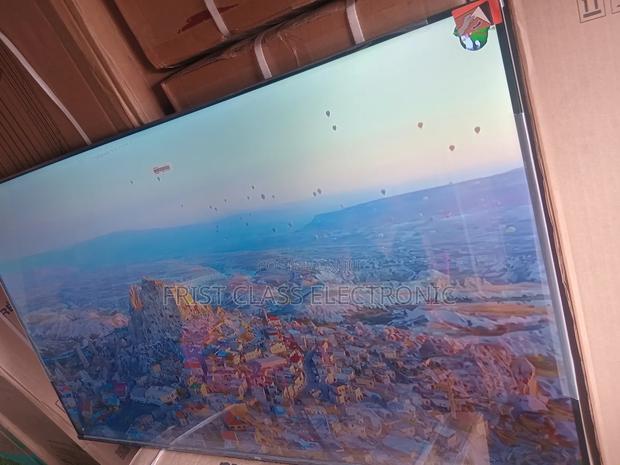 The Perfect Mix of Style and Performance — TCL 55” Smart Tv. · Photo 2