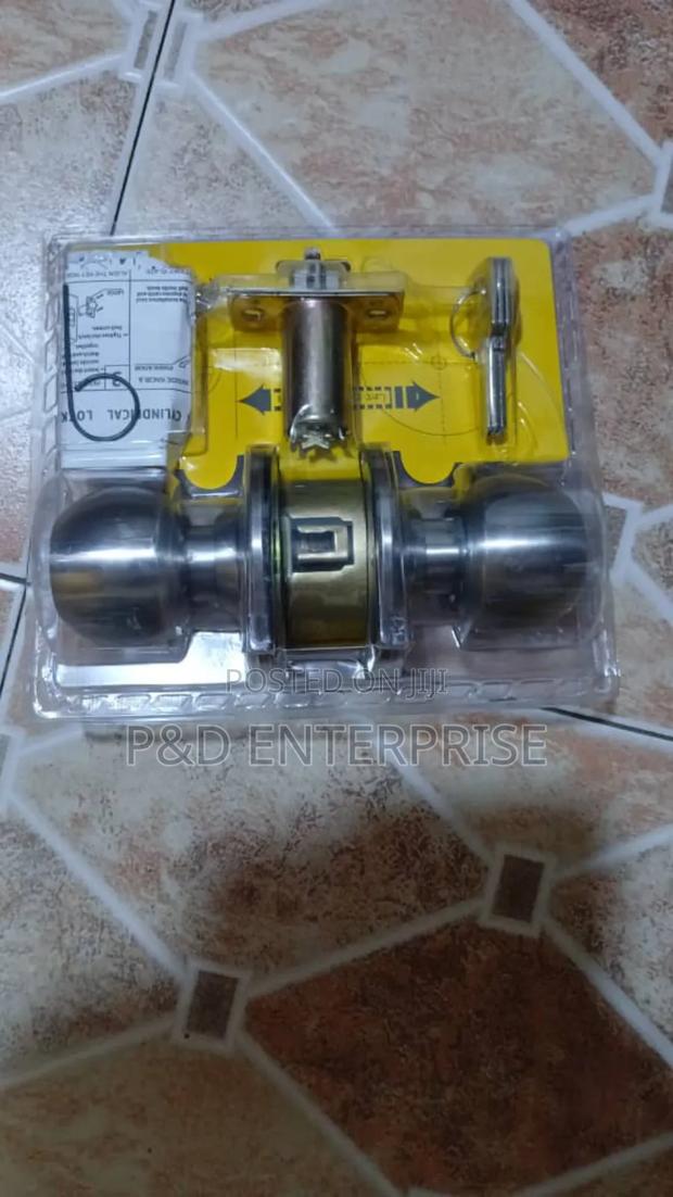Quality Knob Lock for Wooden Doors and Foreign Doors. · Photo 2