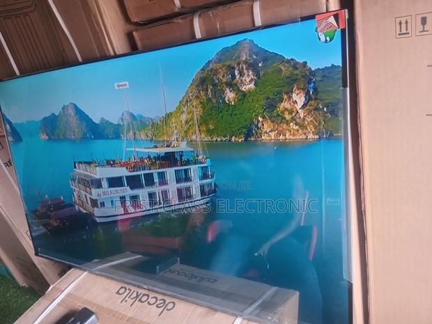 Experience Ultra-High Definition With TCL 55 Inches Smart Tv. · Photo 1