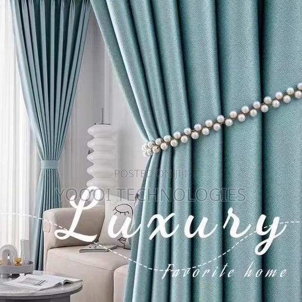 140x274cm (2pcs) Luxurious Total Blackout Curtains · Photo 1