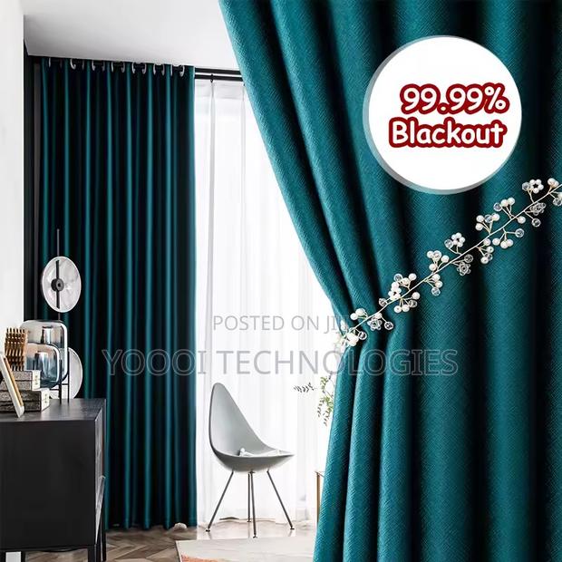 140x274cm Luxurious Blackout Curtains (2pcs) · Photo 1