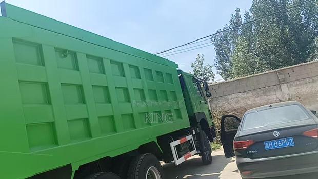 Howo 371 Dump Truck · Photo 2
