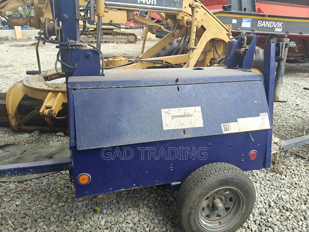 Tower Lights for Sale Working Good Condition · Photo 1