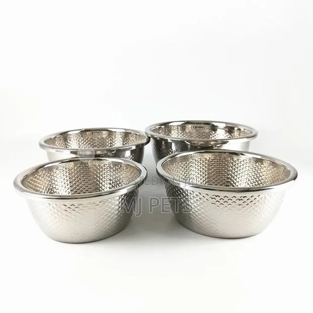 Dotted Pet Bowl · Photo 1