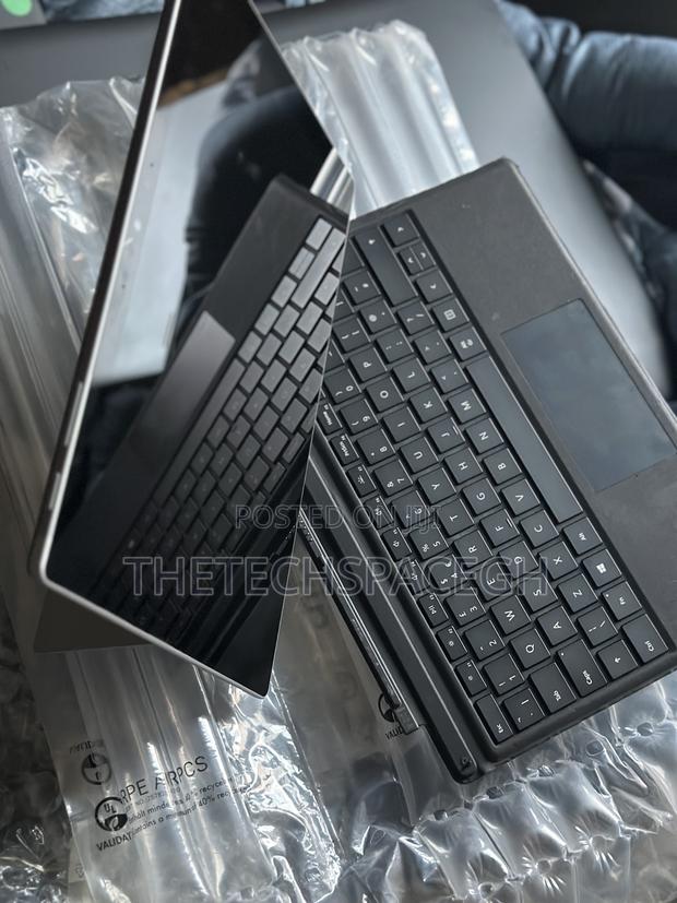 Laptop Microsoft Surface Pro 7+ 8GB Intel Core I5 SSD 256GB · Photo 1