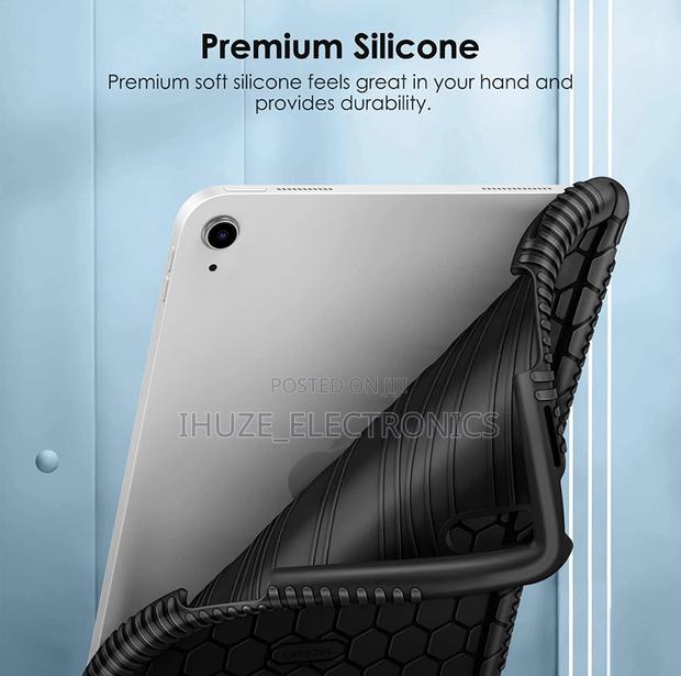 Silicone Case for iPad (A16) /iPad 10th Gen Shockproof · Photo 5