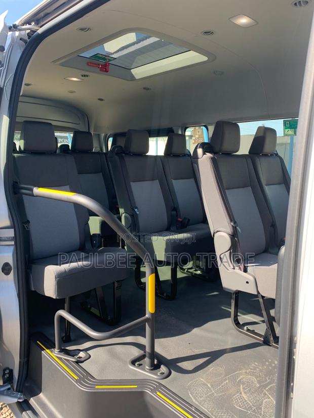 New Toyota HiAce 2025 Silver · Photo 2