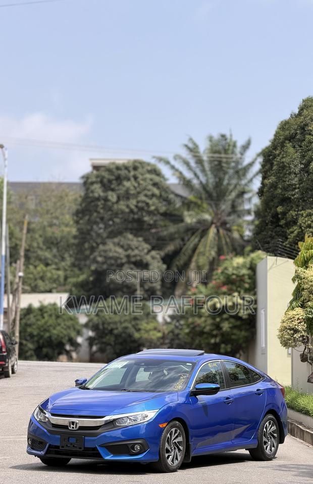 Honda Civic 2018 Blue · Photo 2