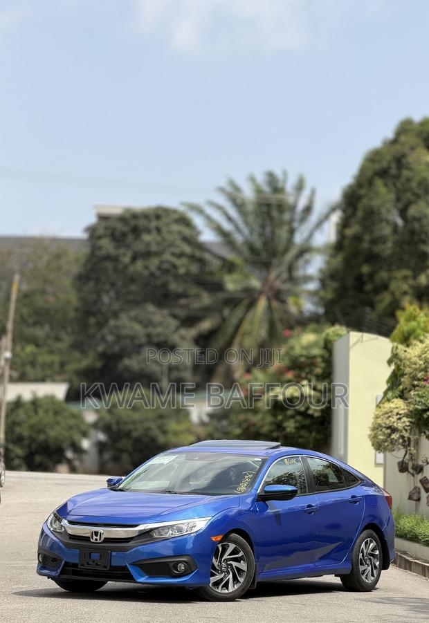Honda Civic 2018 Blue · Photo 3