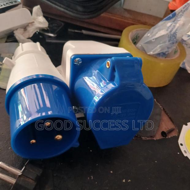 Industrial Socket · Photo 3