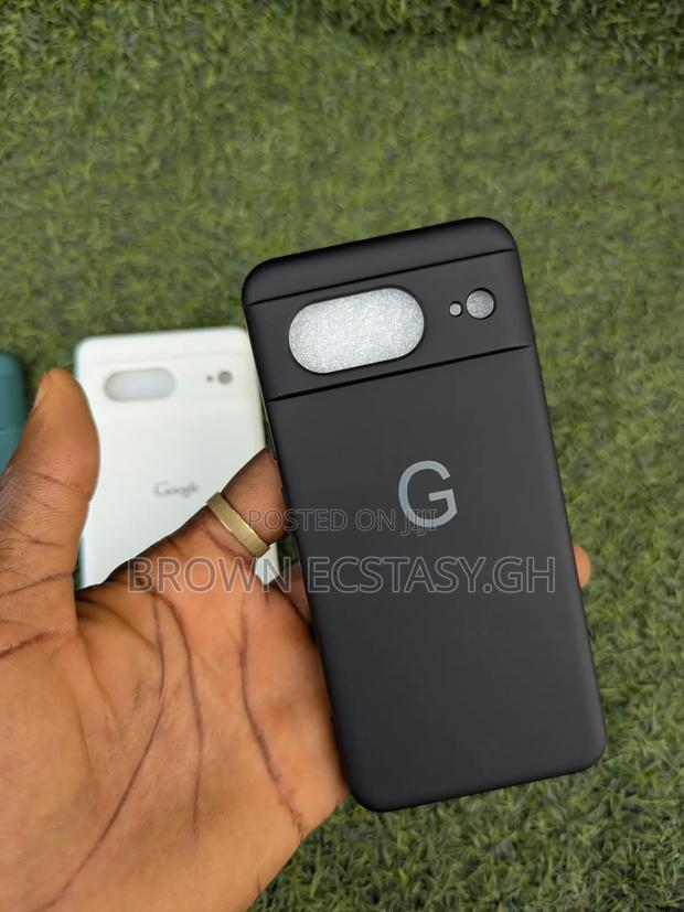 Google Pixel 7/8/9pro Xl/ 10 Pro Silicone Case · Photo 3
