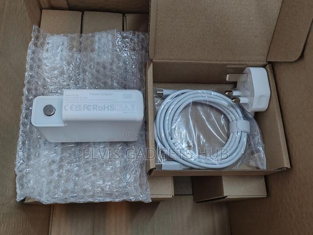 Macbook Air/Pro 140w Usb C Charger · Photo 5