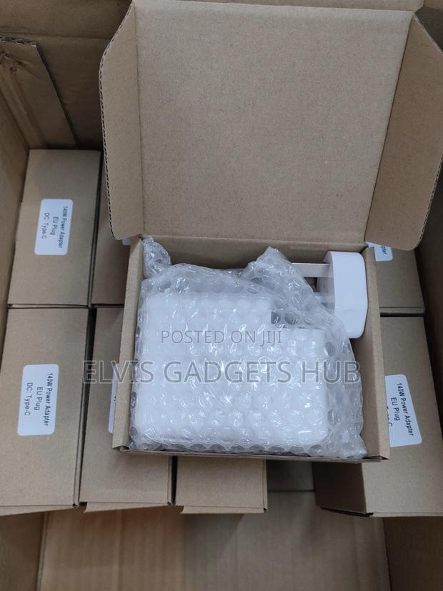 Macbook Air/Pro 140w Usb C Charger · Photo 6