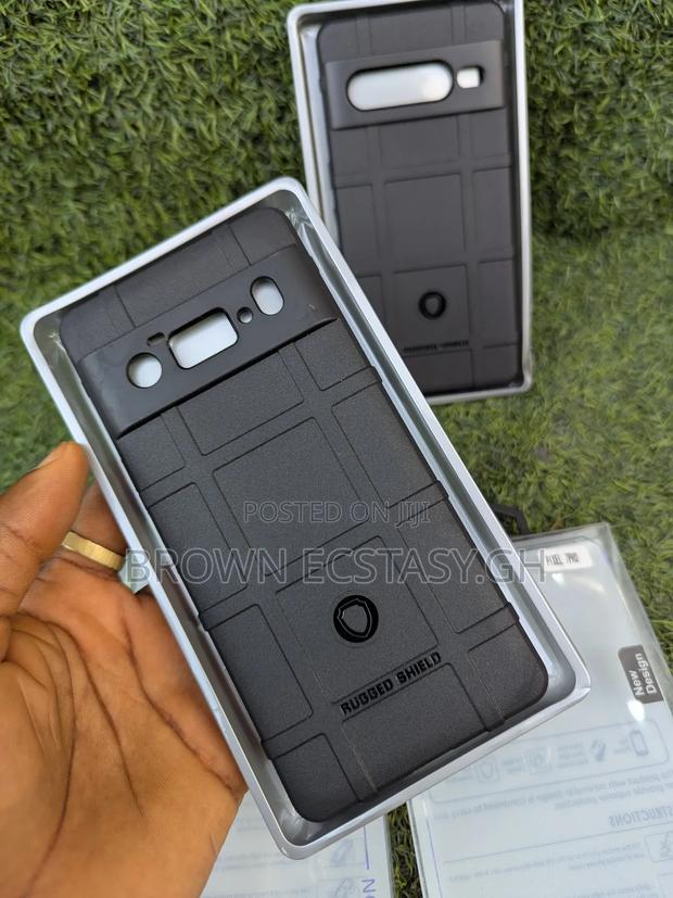 Google Pixel 8 and 7 Pro Rugged Shield Case · Photo 1