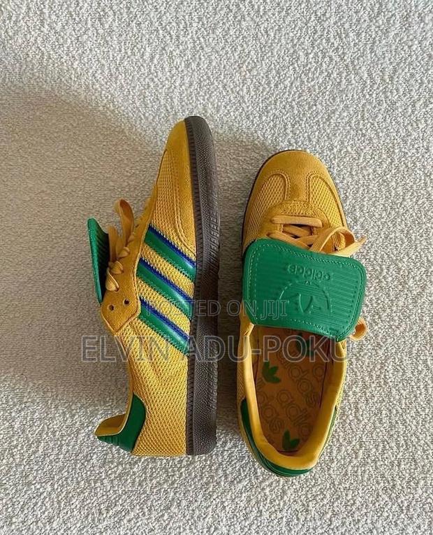 Adidas Legac Queens Stackholm Sneaker In Different Colours , Swipe >>> · Photo 3