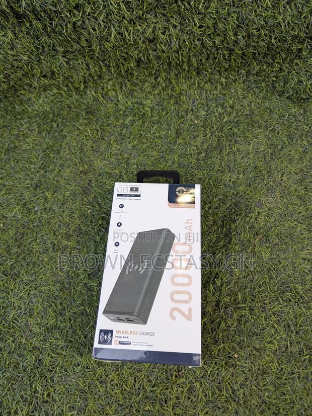 T9 22.5watts 10000mah Power Bank (Wireless Charging) · Photo 4