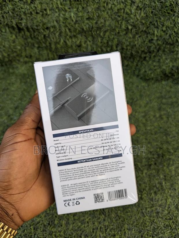 T9 22.5watts 10000mah Power Bank (Wireless Charging) · Photo 2