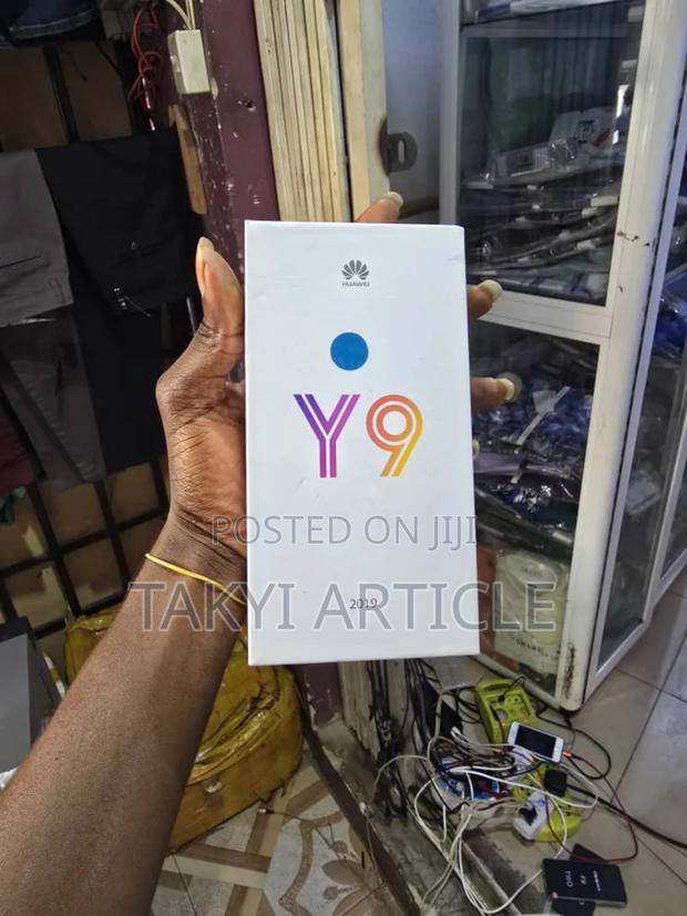 New Huawei Y9 2019 128 GB Blue · Photo 2
