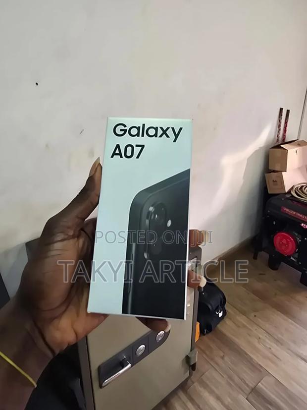 New Samsung Galaxy A07 4G 128 GB Black · Photo 2