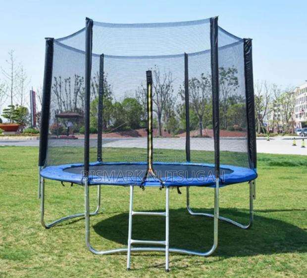 Trampoline · Photo 1