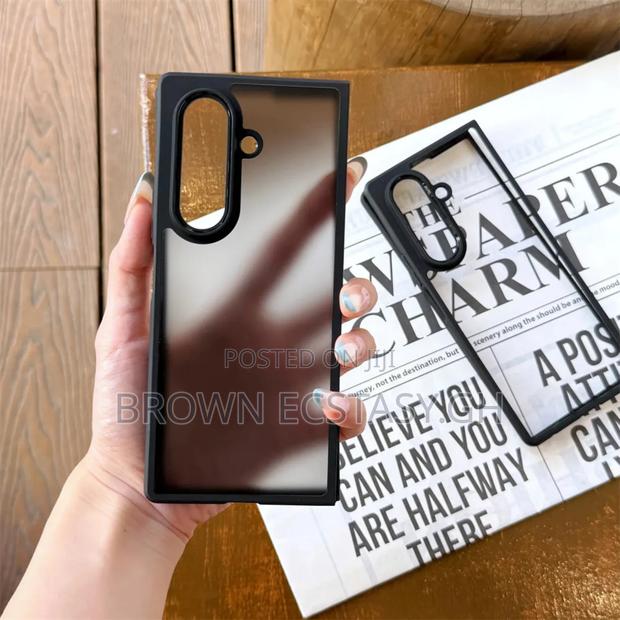 Z Fold 7 Transparent Frosted Shield Case · Photo 1