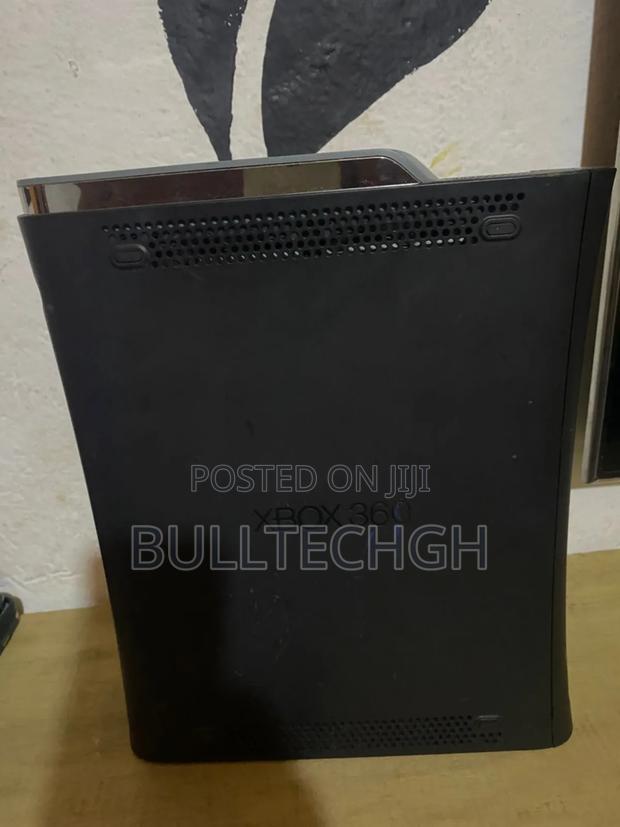 Microsoft Xbox 360 · Photo 3