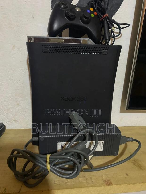 Microsoft Xbox 360 · Photo 5