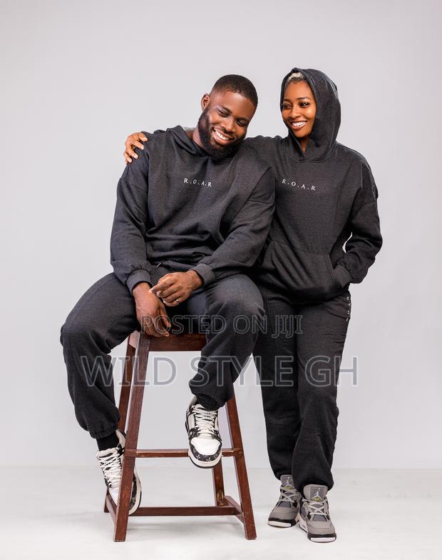 Quality Warm R.O.A.R Hoodie Tracksuits · Photo 2