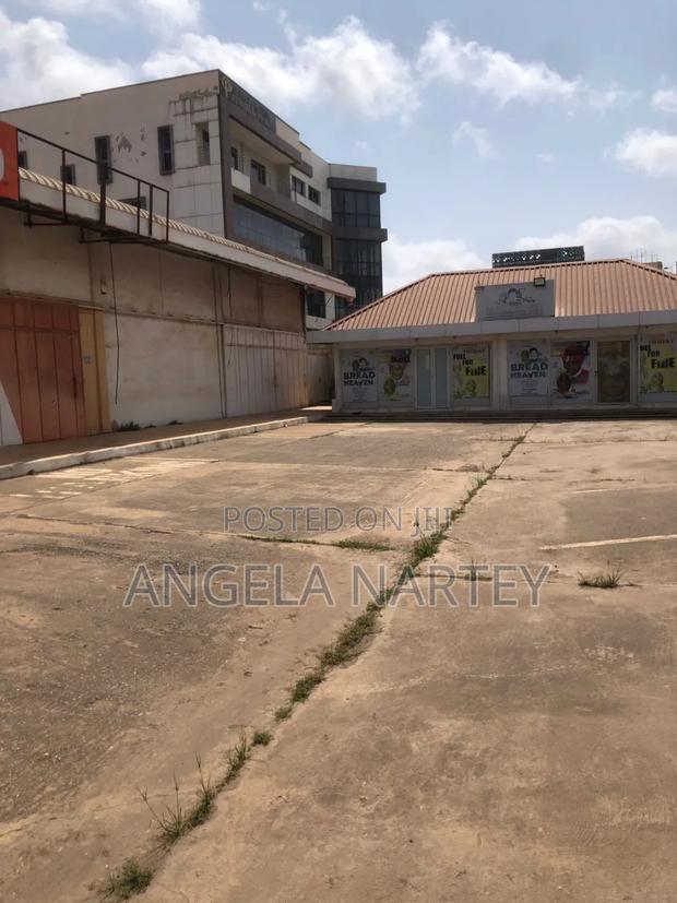 1300 Square Meter Warehouse by Main Spintex Road · Photo 5