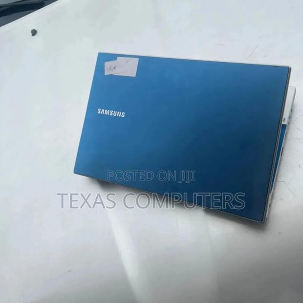 Laptop Samsung N220 8GB Intel Core I7 HDD 500GB · Photo 1