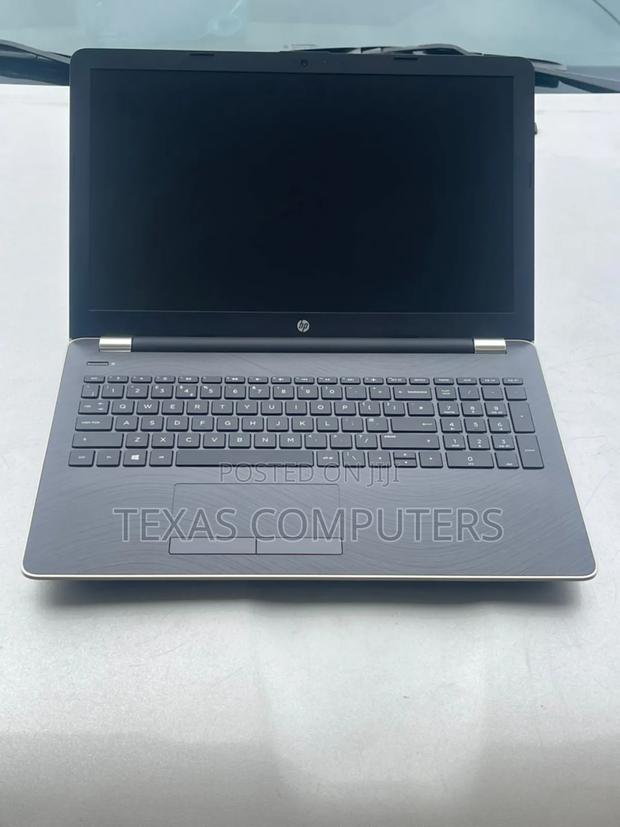 Laptop HP Pavilion 15 8GB Intel Core I7 SSD 256GB · Photo 2