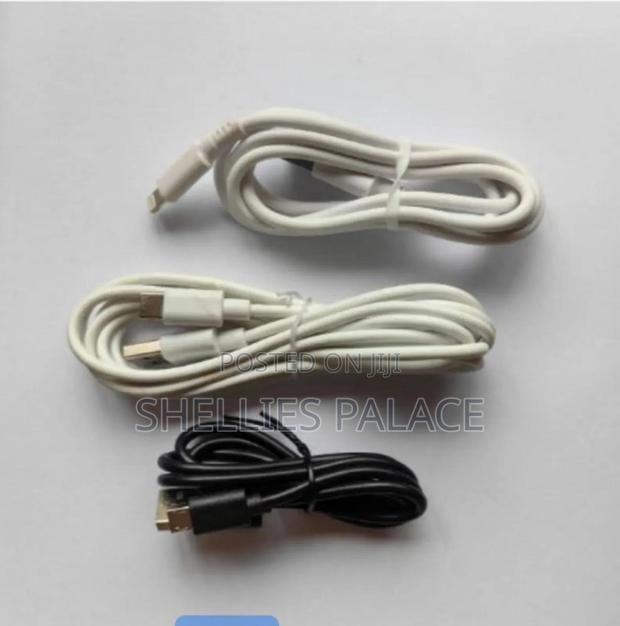 Three in One Charger Cable Consisting iPhone, Android · Photo 1