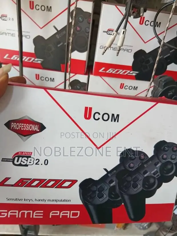 Computer Game Pad · Photo 1