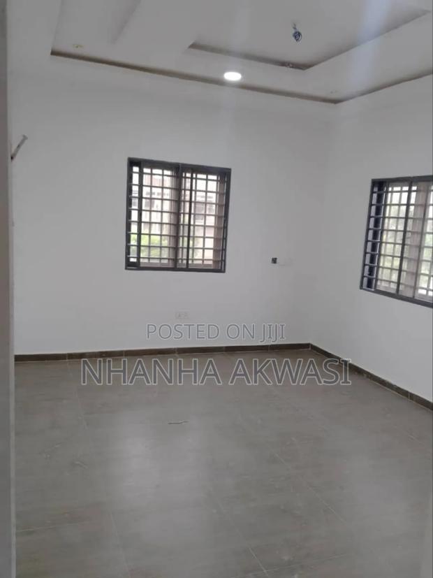 2bdrm Apartment in Lashibi Mf, Sakumono for rent · Photo 4