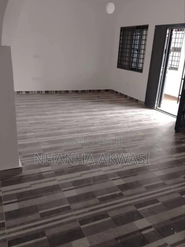 2bdrm Apartment in Lashibi Mf, Sakumono for rent · Photo 5
