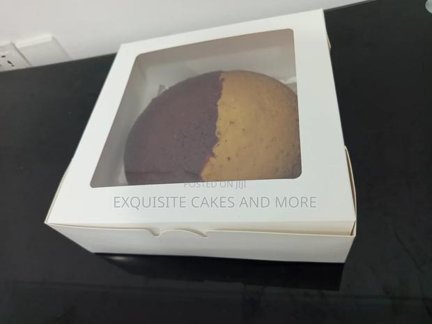 8 Inch Raw / Plain Cake, Two Flavours · Photo 5