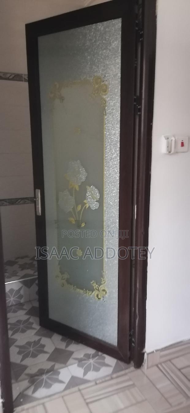 3bdrm Apartment in Spintex Hfc Estate for rent · Photo 2