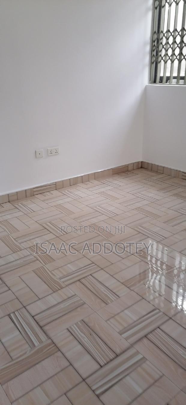 3bdrm Apartment in Spintex Hfc Estate for rent · Photo 8