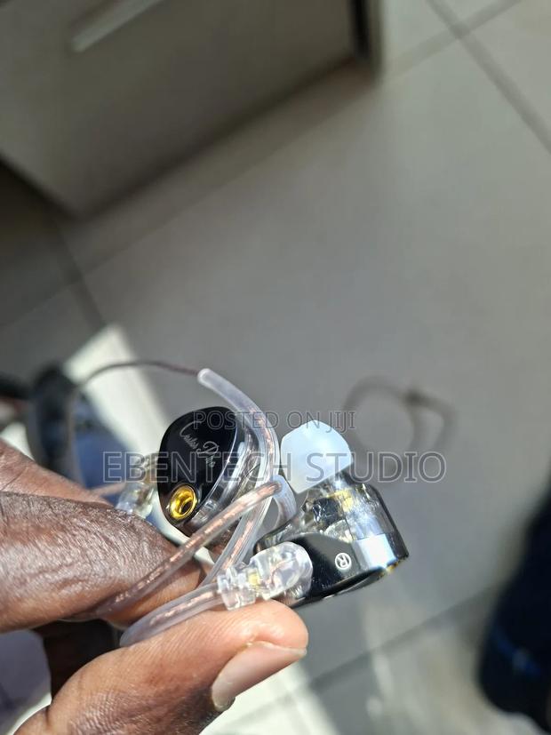 Kz Castor Pro in Ear Monitor Buds · Photo 5