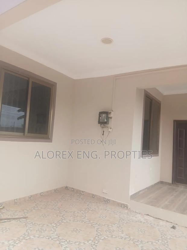 3bdrm House in Self Compound, Abokobi for rent · Photo 4