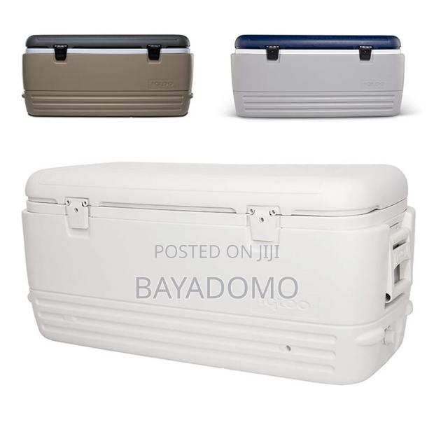 White Ice Chest Igloo: Rent · Photo 1