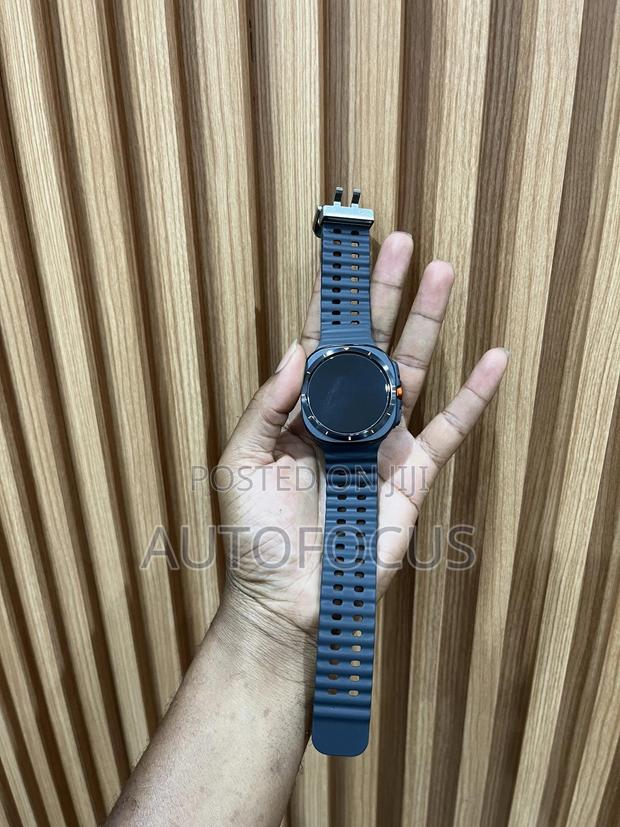 Samsung Galaxy Ultra Watch · Photo 6