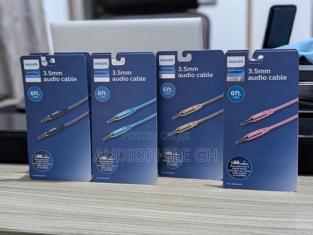 Philips 3.5mm Elite Audio Cable · Photo 1