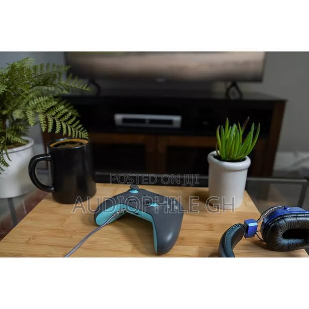 Philips 3.5mm Elite Audio Cable · Photo 8