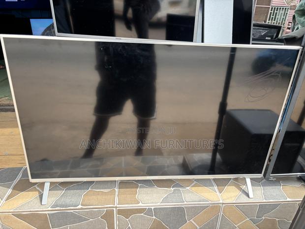 Panasonic 40 Inches Smart Double Digital Satellite Bluetooth Tv · Photo 5