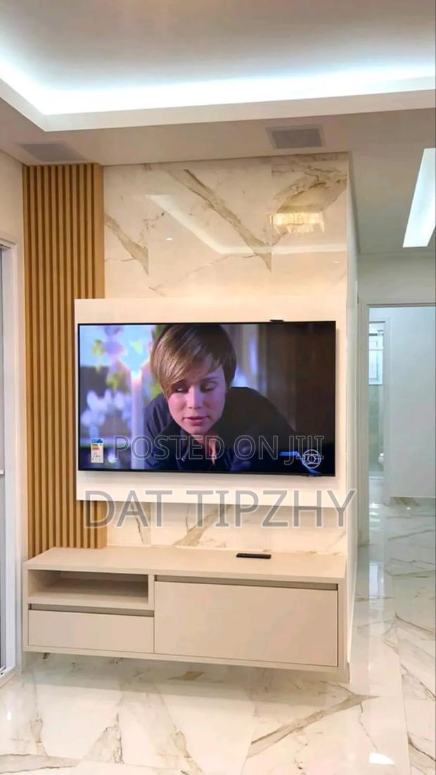 Wall Mount Tv Console · Photo 5